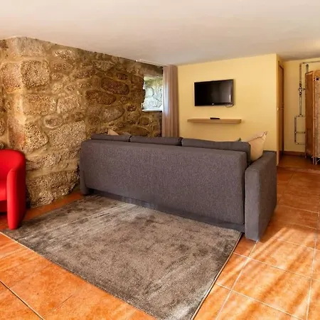Casa Da Nascente Holiday home Carralcova
